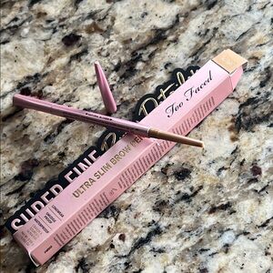 ❄️⚡️Too Faced Ultra Slim Brow Pencil Natural Blonde